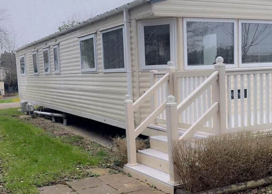 Delta Bromley Deluxe 2012