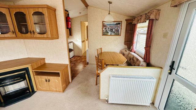 003 Countrystyle Dining