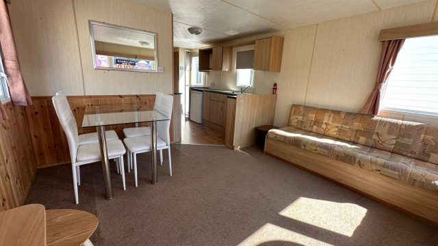 004 Horizon 2011 Lounge