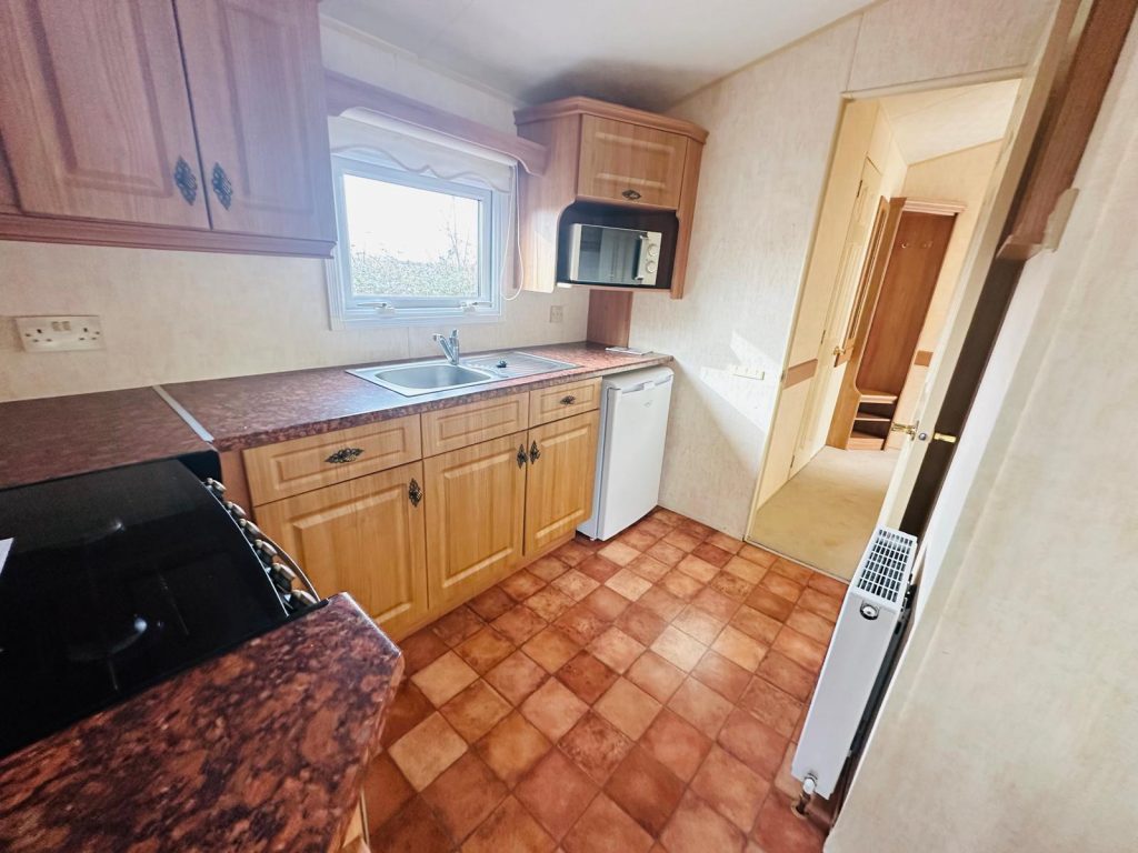 005 Countrystyle Kitchen