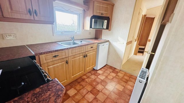 005 Countrystyle Kitchen