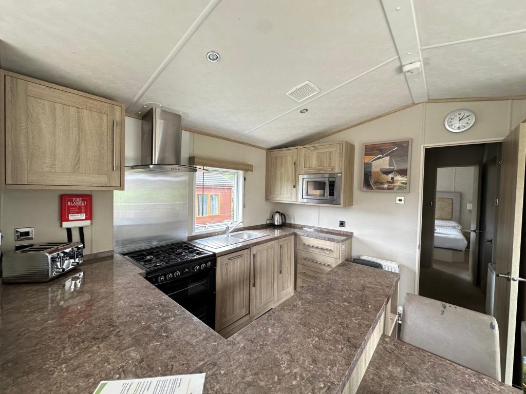 005 Regal Somerton Kitchen