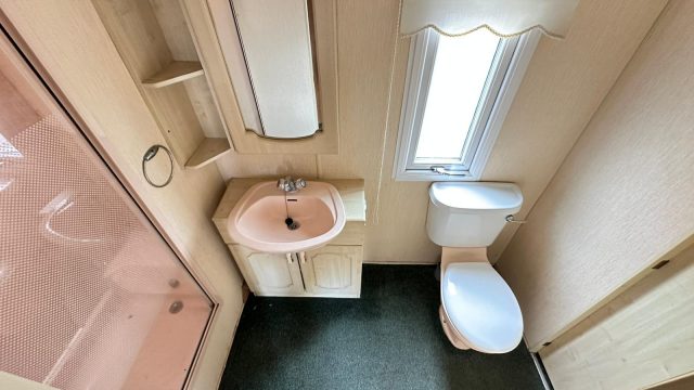 006 Salisbury Shower room