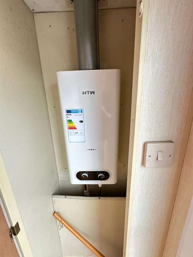 007 Salisbury Water heater