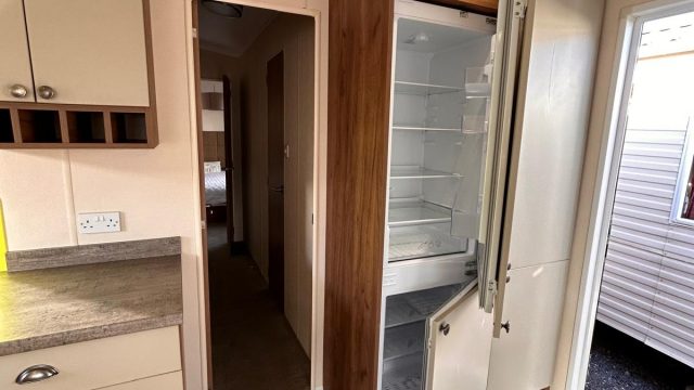 integrated fridge freezer.