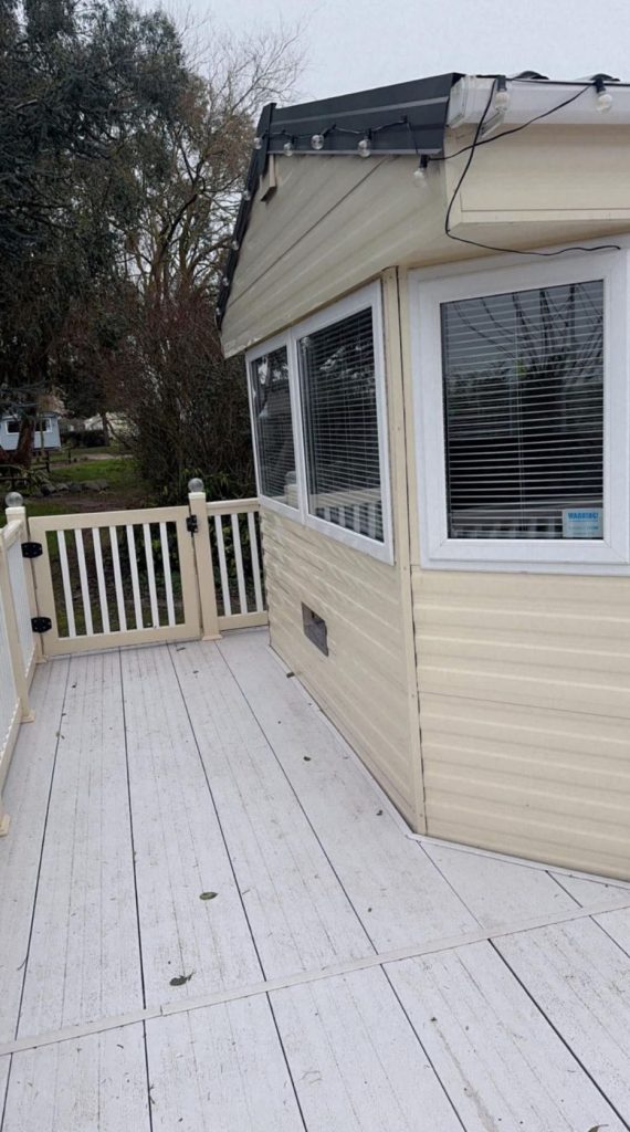 014 Delta Deluxe decking