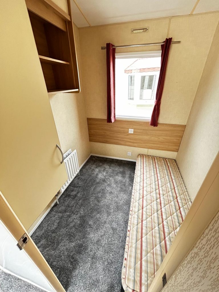 009 Vista Bedroom 3 (2)