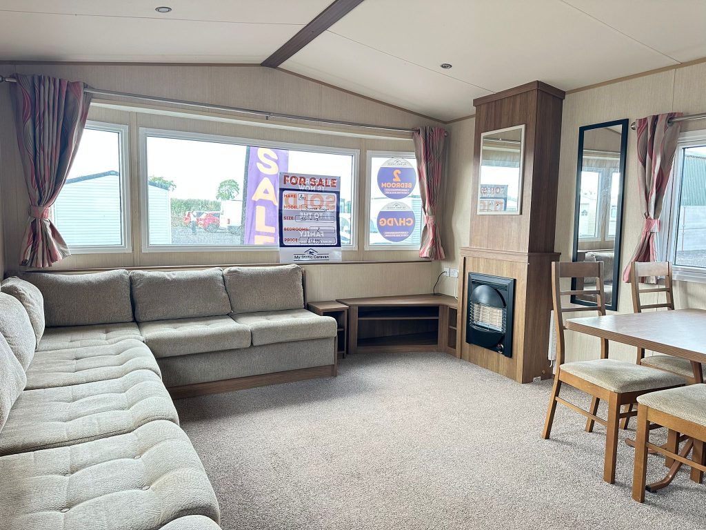 003 Summer Breeze Lounge