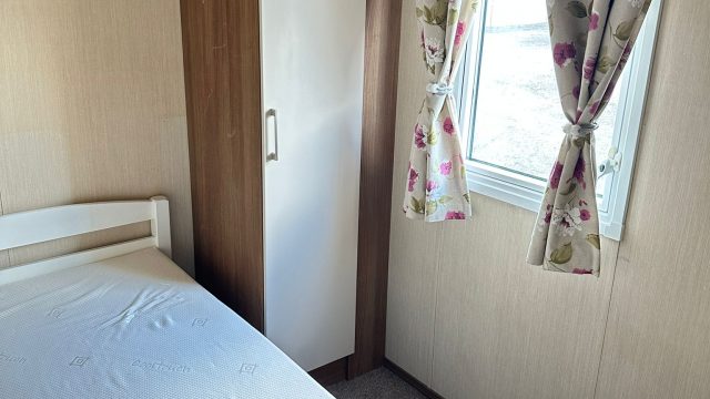 007 summer breeze single