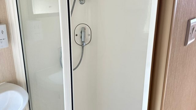 009 Summer Breeze Shower