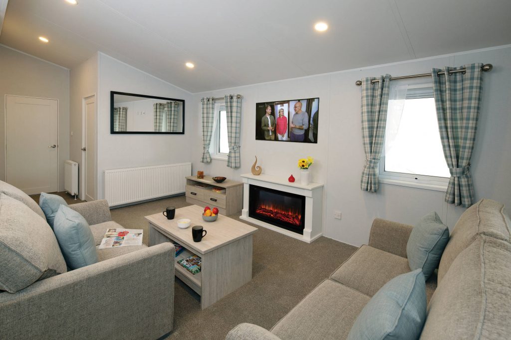 003 newbury-lounge-2-2000×1333-1