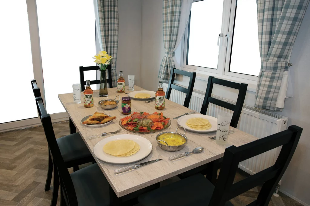 005 newbury-dining-2000×1334-1