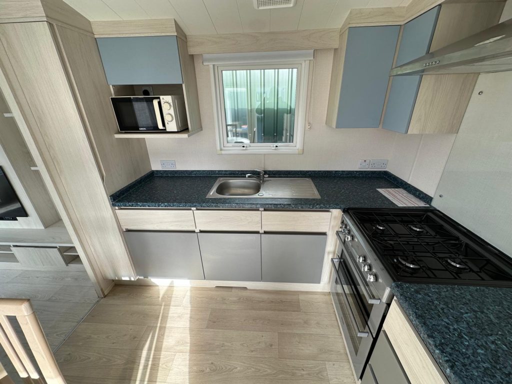 006 atlas ruby kitchen