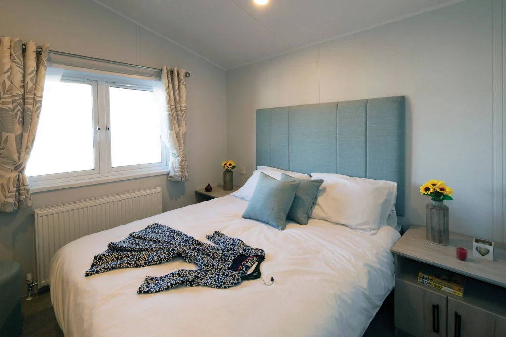 007 newbury-double-2-2000×1334-1