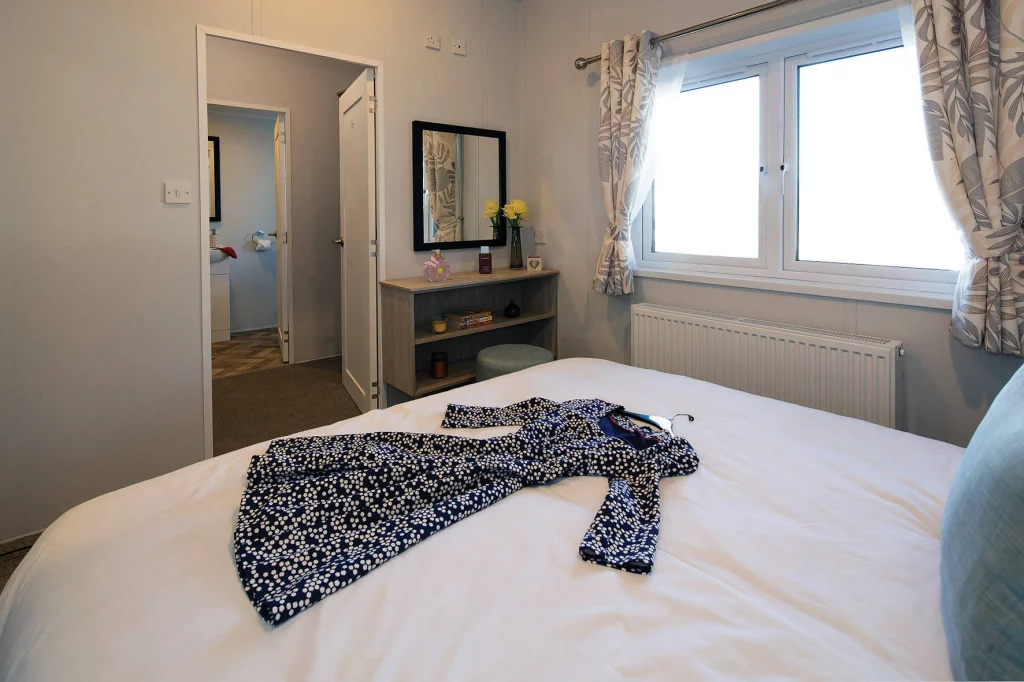 008 newbury-double-1772×1181-1