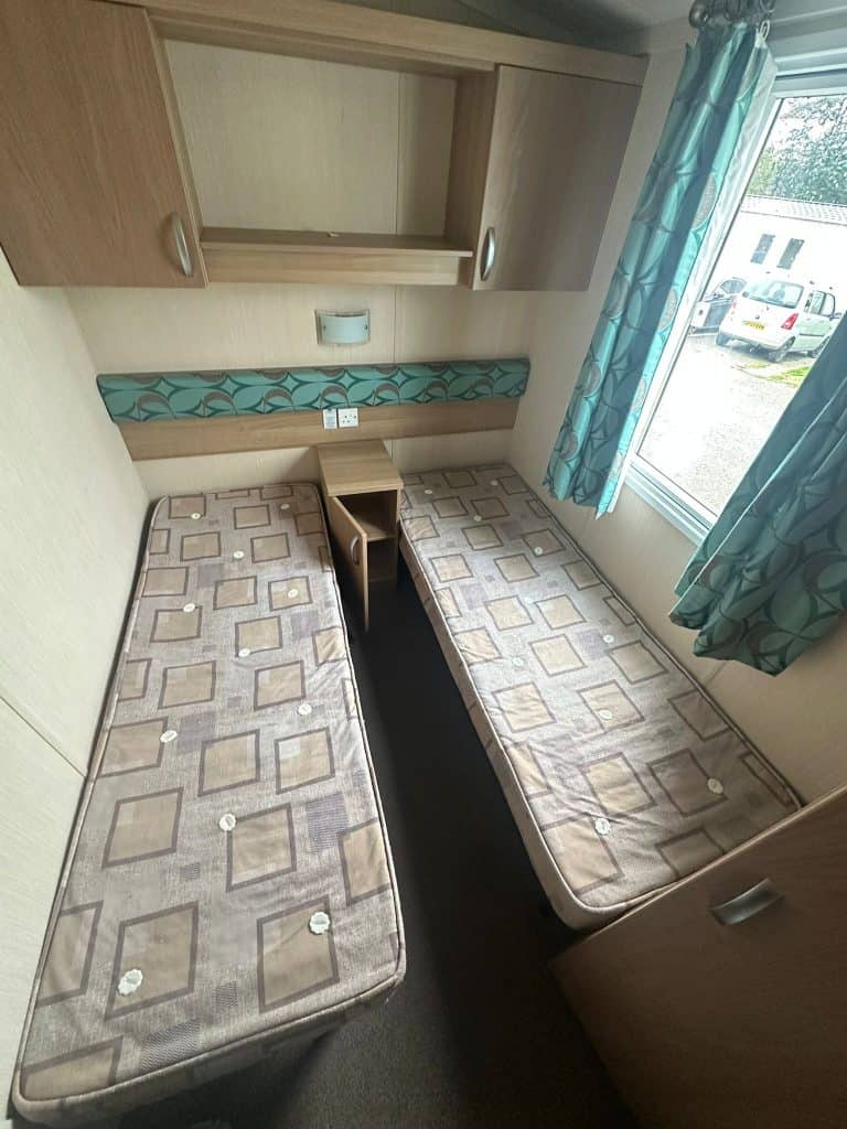 009 Woodland Escape Twin