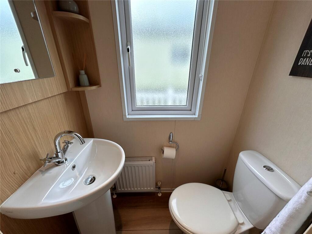 010 Regal Autograph toilet