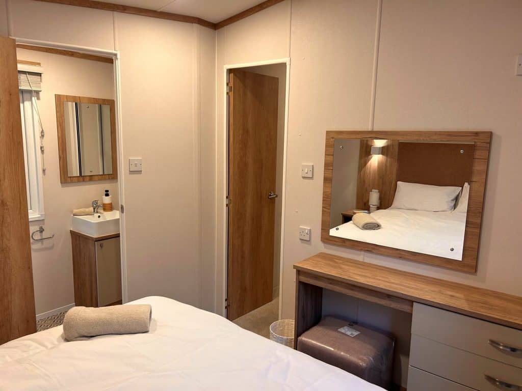 dressing table with mirror