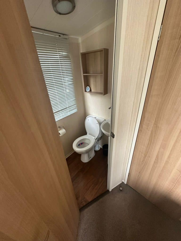 011 Woodland Escape Ensuite