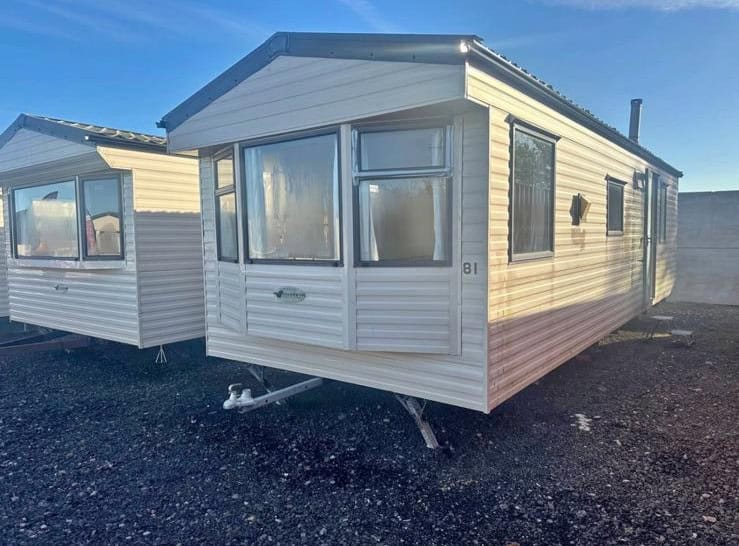 Willerby static caravan. 10ft wide.