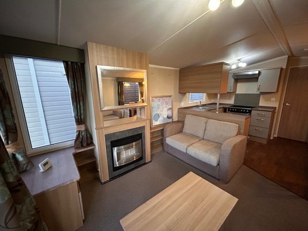 004 Bordeaux 38 Lounge