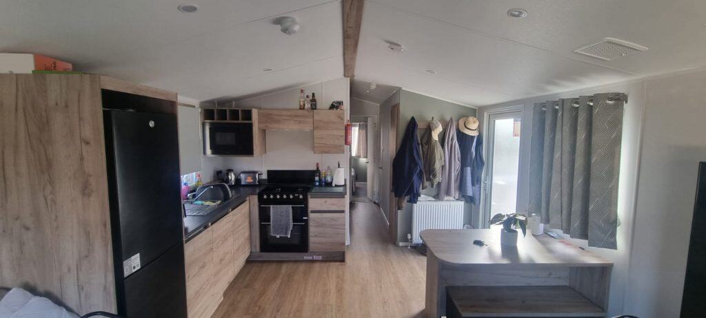 004 ellerton Kitchen