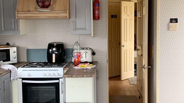 004 vacation kitchen