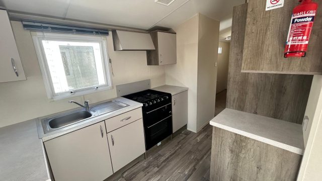 005 moonstone kitchen