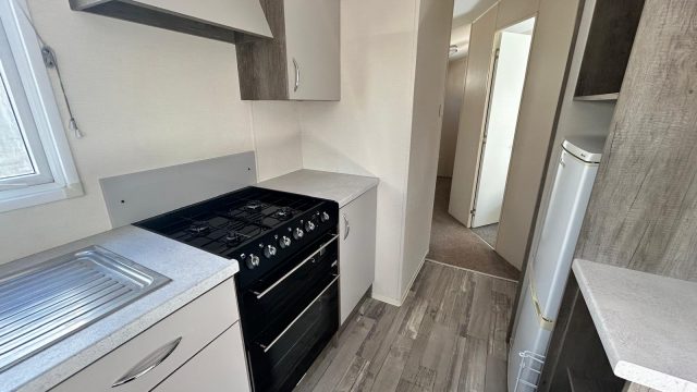 006 moonstone kitchen