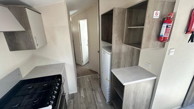 007 moonstone kitchen