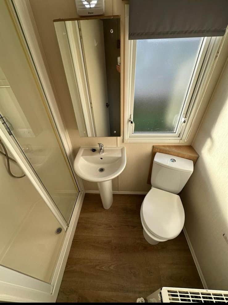 009 Seasons Bathroom