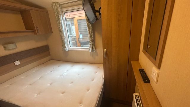 010 Bordeaux bedroom 2