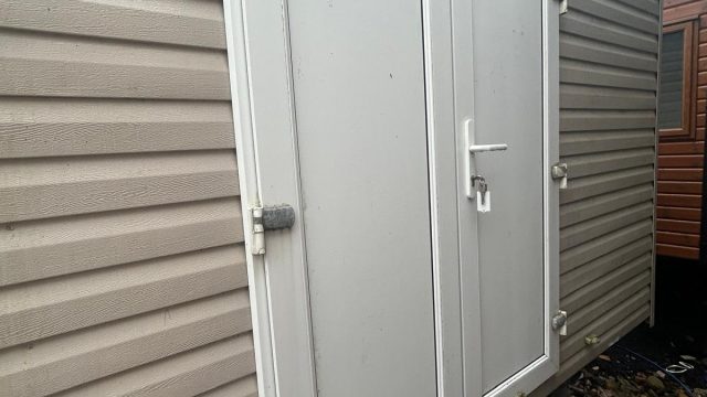 015 Bordeaux rear storage