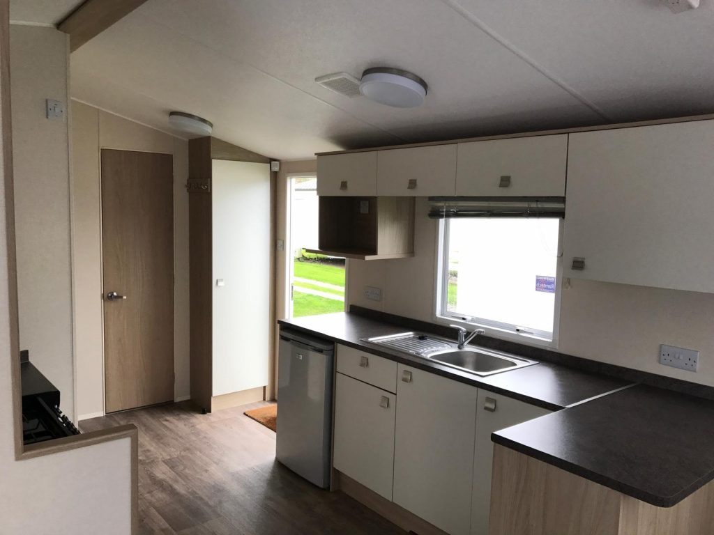 004 Everglade kitchen