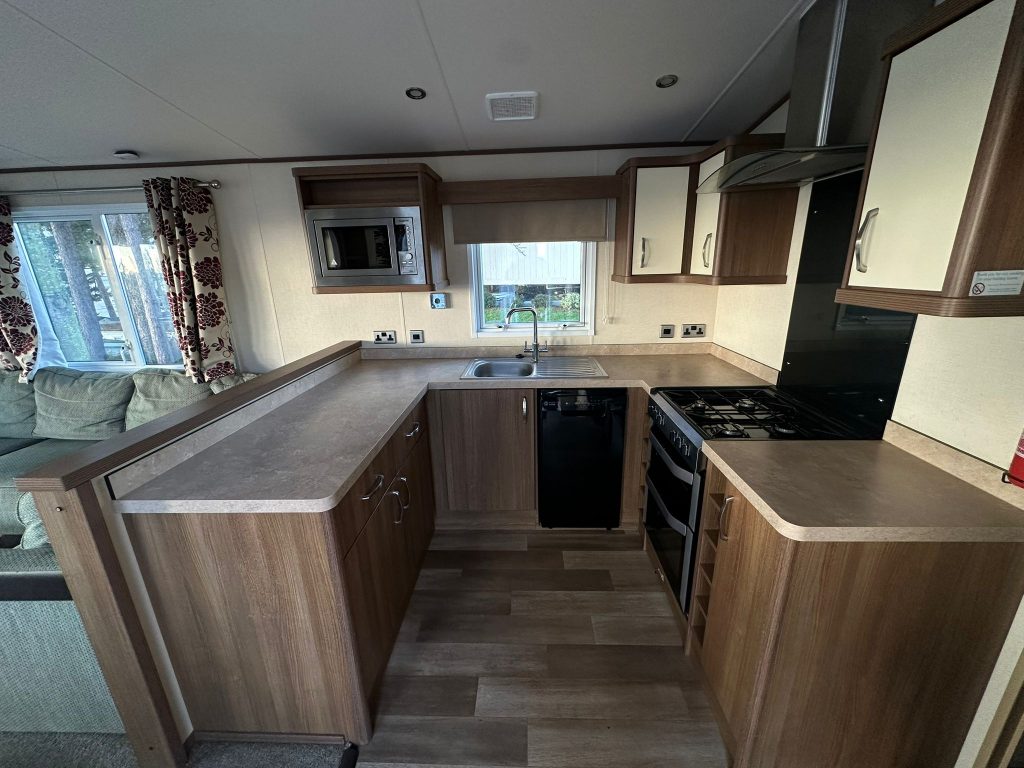 005 Ashcroft Kitchen