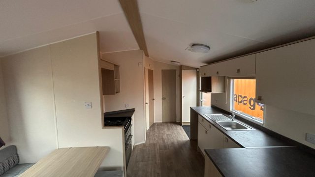 005 Everglade kitchen