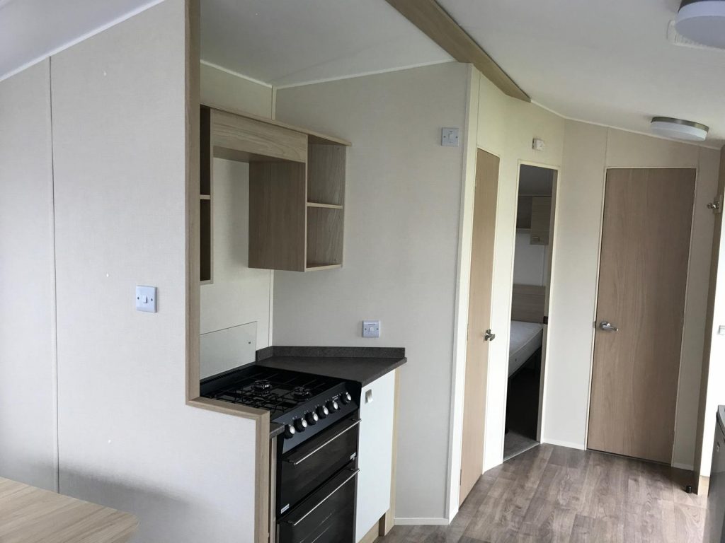 005 Everglade kitchen