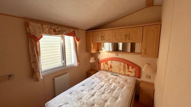 008 Aspen double bedroom