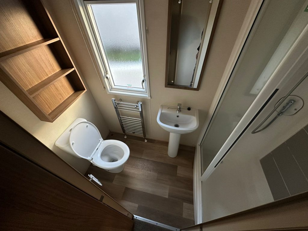 010 ashcroft bathroom