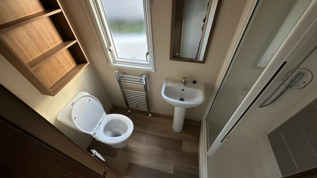 010 ashcroft bathroom