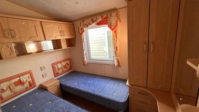 011 Aspen Twin Bedroom 2