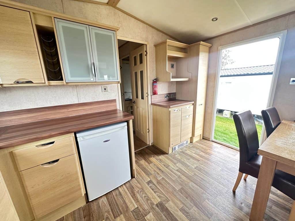 005 Ashcroft kitchen