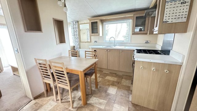 005 BK Sherton kitchen