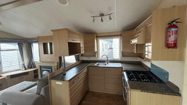 005 Salisbury Kitchen