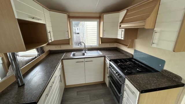 006 Salisbury Kitchen