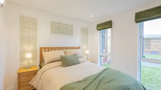 008 Ferndale Bedroom