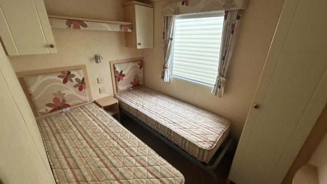 010 Salisbury Twin 2