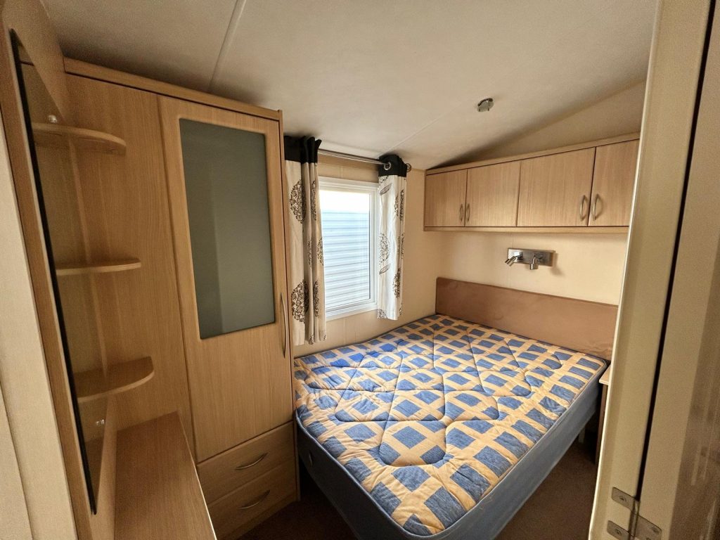 010 Sheraton Bedroom 2