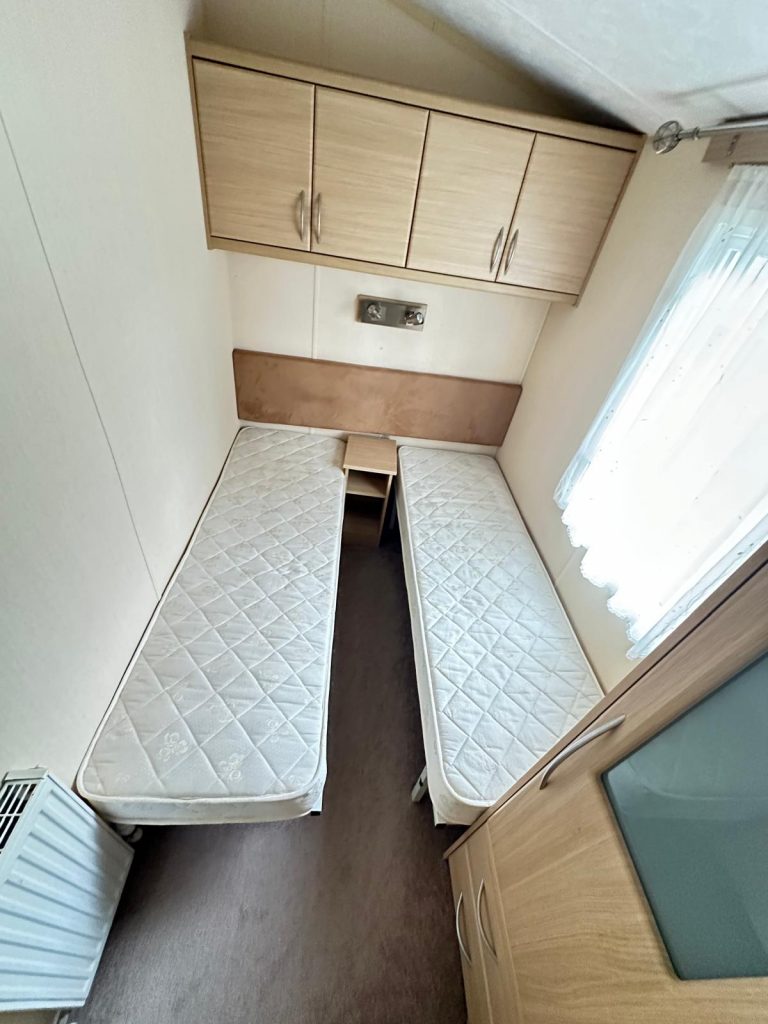 012 BK Sheraton Twin