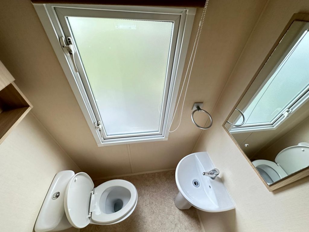 013 BK Sheraton ensuite